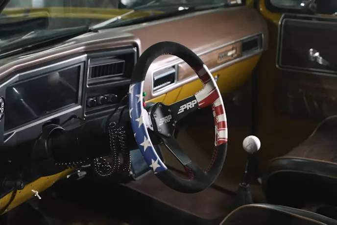 steering wheel and clutch of a squarebody blazer