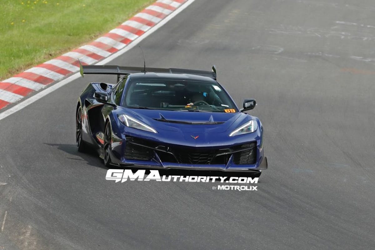 Frontview of C8 Corvette Zora