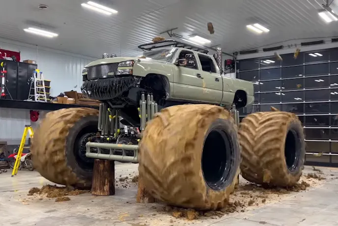 Tyler Fever Build: Monster Max