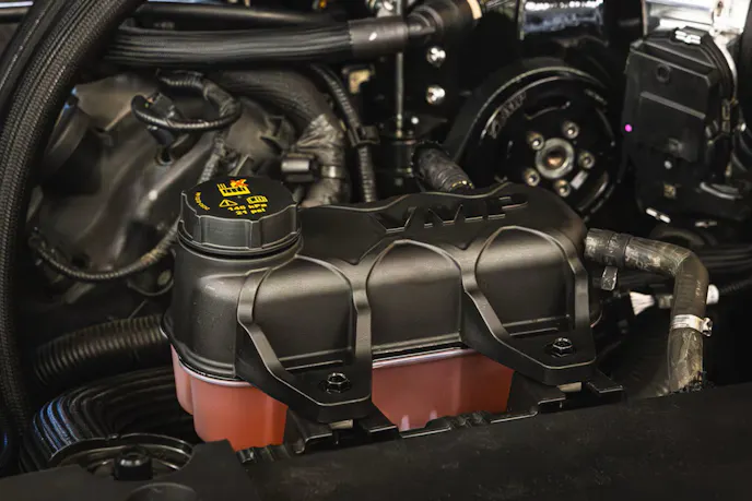 VMP Performance Degas Bottle (2)