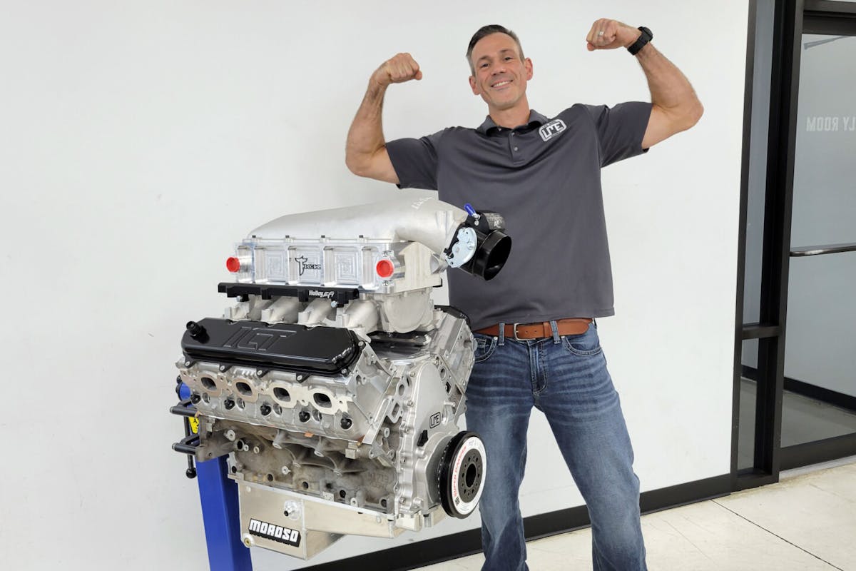 Horsepower Wars LS vs Coyote 5.3L L83 LT Engine