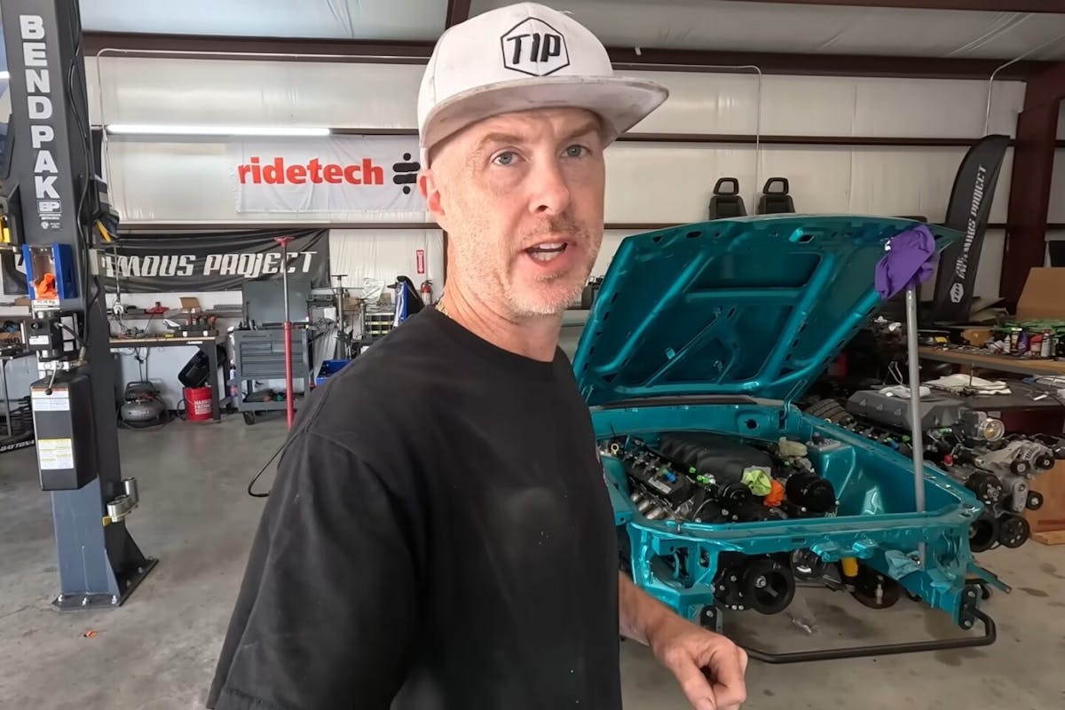 Ford 7.3-liter Godzilla Motor