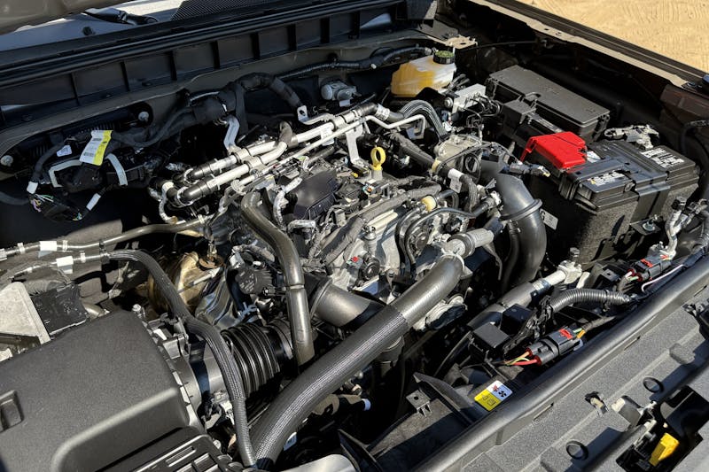 2025 Ford Bronco Base Sasquatch Review (18)