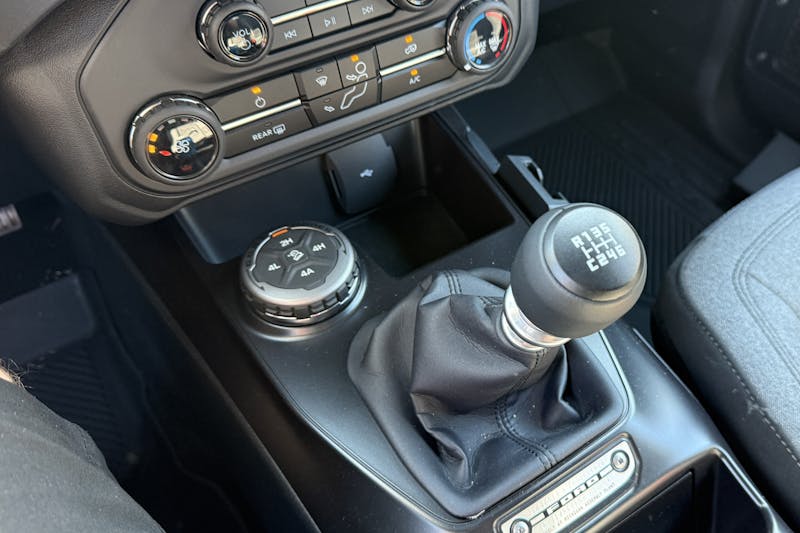 2025 Ford Bronco Base Sasquatch Review (8)