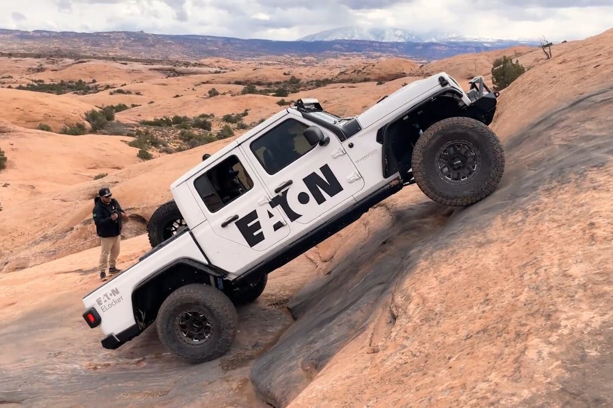 Rock-Crawling Spotter (2)