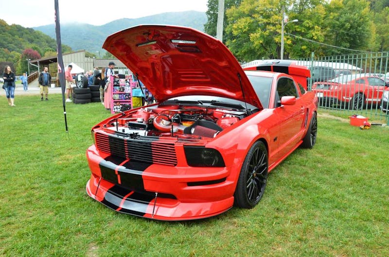 mustangs-invade-maggie-valley-the-44th-annual-mustangshelby-show-0044