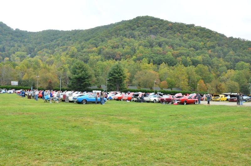 mustangs-invade-maggie-valley-the-44th-annual-mustangshelby-show-0048