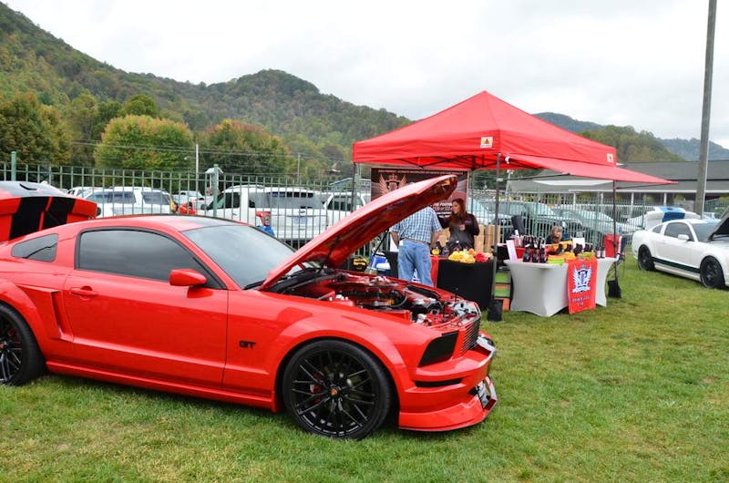 mustangs-invade-maggie-valley-the-44th-annual-mustangshelby-show-0052