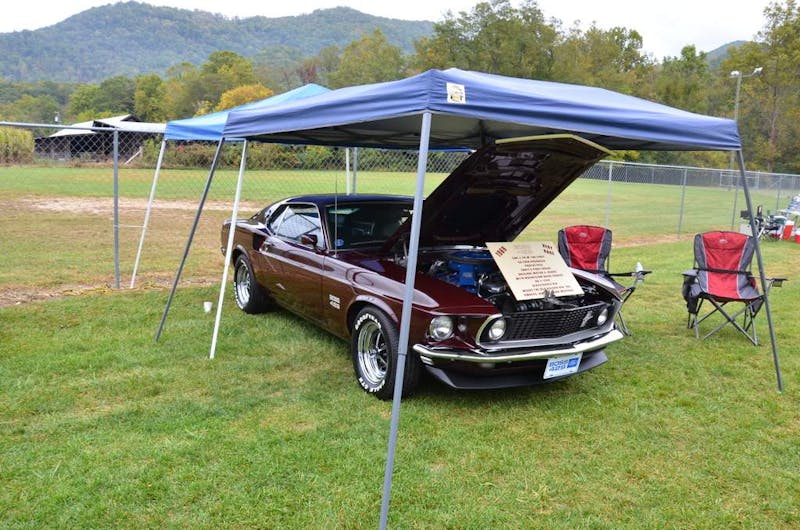 mustangs-invade-maggie-valley-the-44th-annual-mustangshelby-show-0053