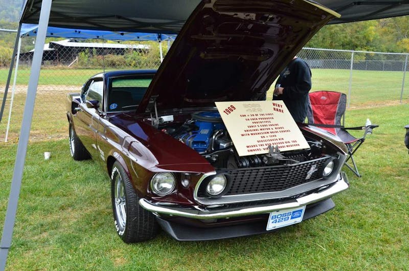 mustangs-invade-maggie-valley-the-44th-annual-mustangshelby-show-0070