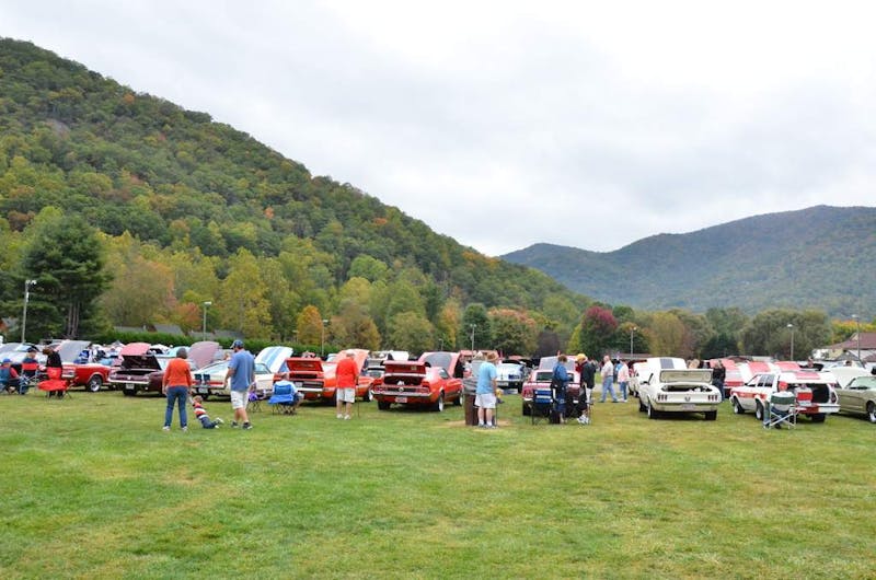 mustangs-invade-maggie-valley-the-44th-annual-mustangshelby-show-0071