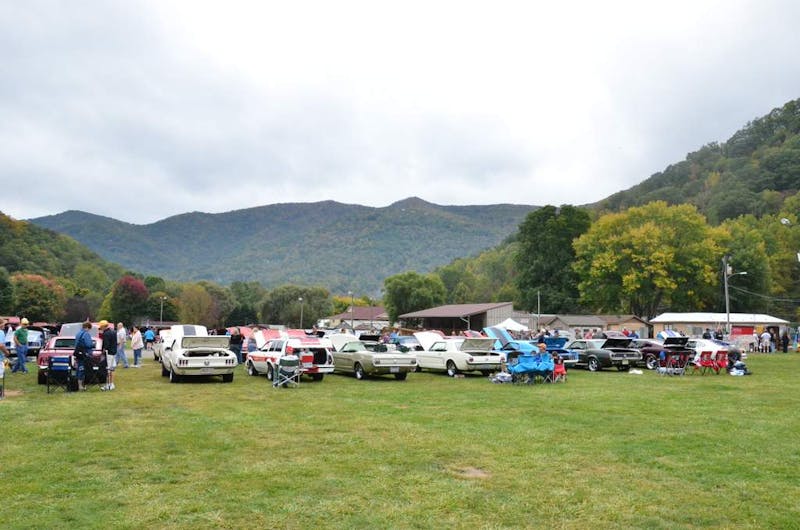 mustangs-invade-maggie-valley-the-44th-annual-mustangshelby-show-0072