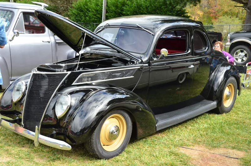 mustangs-invade-maggie-valley-the-44th-annual-mustangshelby-show-0134