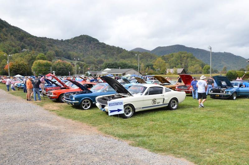 mustangs-invade-maggie-valley-the-44th-annual-mustangshelby-show-0138