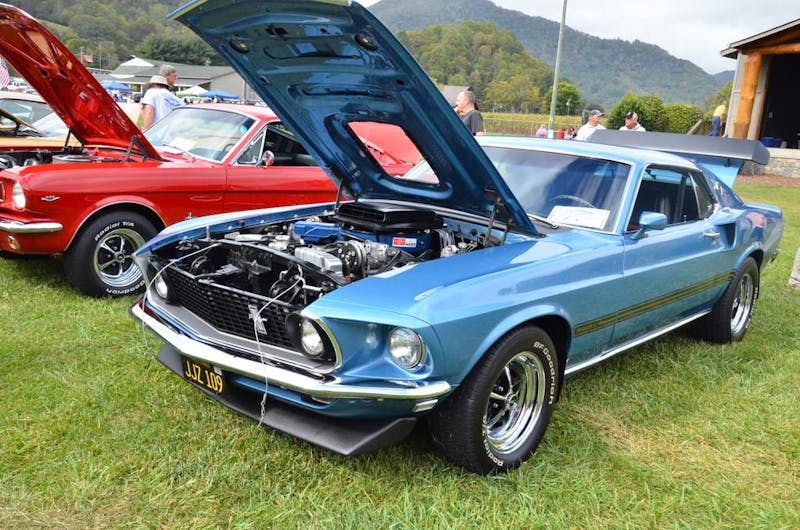 mustangs-invade-maggie-valley-the-44th-annual-mustangshelby-show-0139