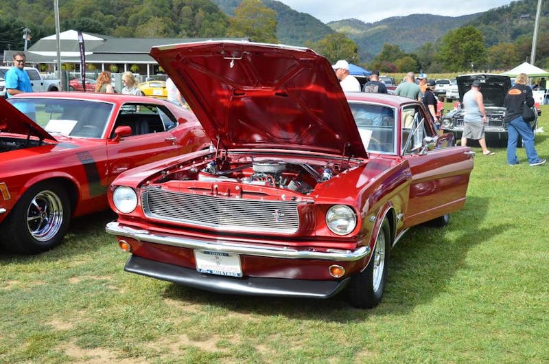 mustangs-invade-maggie-valley-the-44th-annual-mustangshelby-show-0195