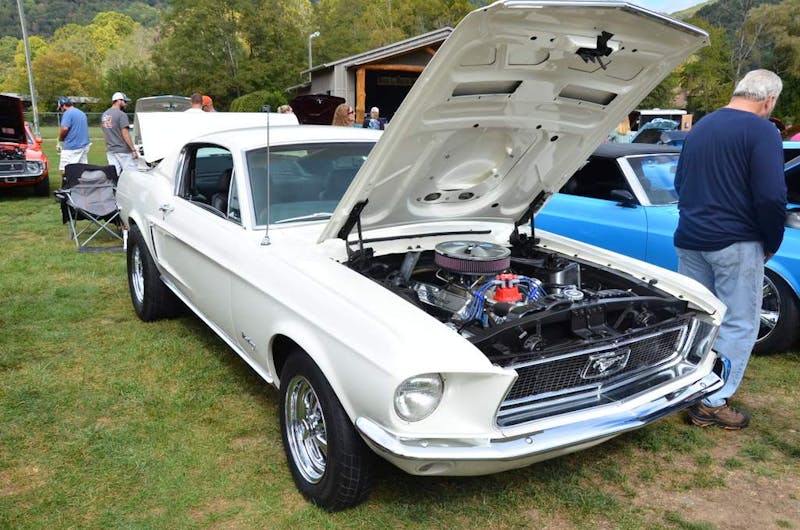 mustangs-invade-maggie-valley-the-44th-annual-mustangshelby-show-0205