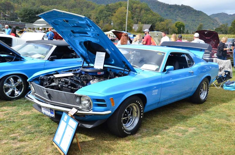 mustangs-invade-maggie-valley-the-44th-annual-mustangshelby-show-0208