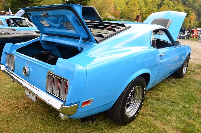 mustangs-invade-maggie-valley-the-44th-annual-mustangshelby-show-0222