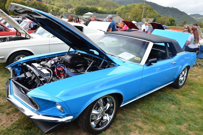 mustangs-invade-maggie-valley-the-44th-annual-mustangshelby-show-0225
