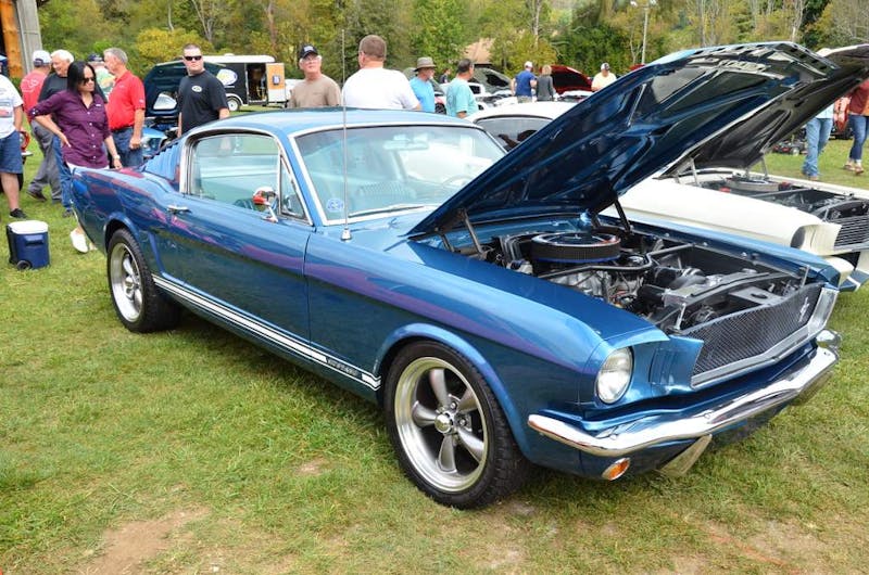 mustangs-invade-maggie-valley-the-44th-annual-mustangshelby-show-0242