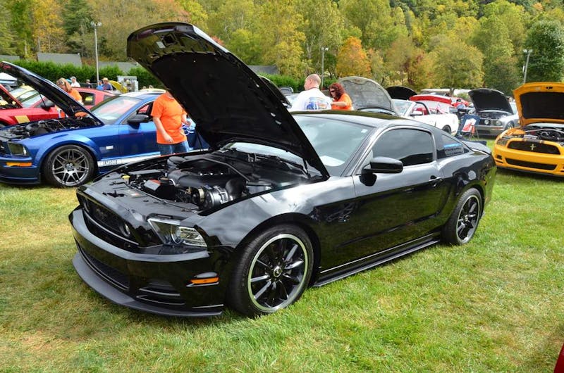mustangs-invade-maggie-valley-the-44th-annual-mustangshelby-show-0354