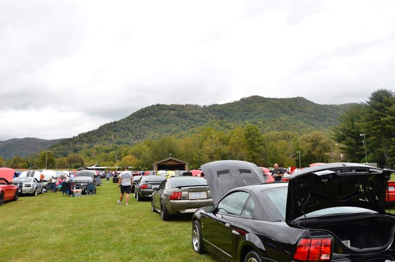mustangs-invade-maggie-valley-the-44th-annual-mustangshelby-show-0381