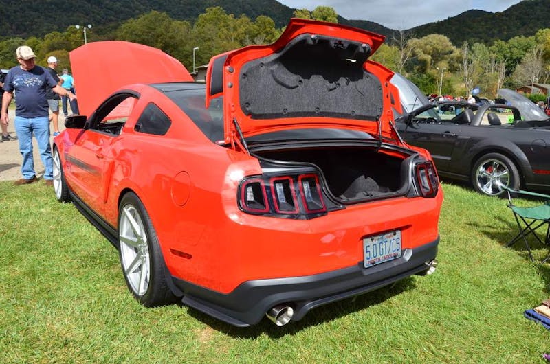 mustangs-invade-maggie-valley-the-44th-annual-mustangshelby-show-0403