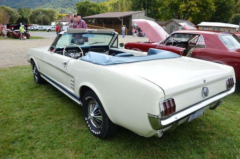 mustangs-invade-maggie-valley-the-44th-annual-mustangshelby-show-0410