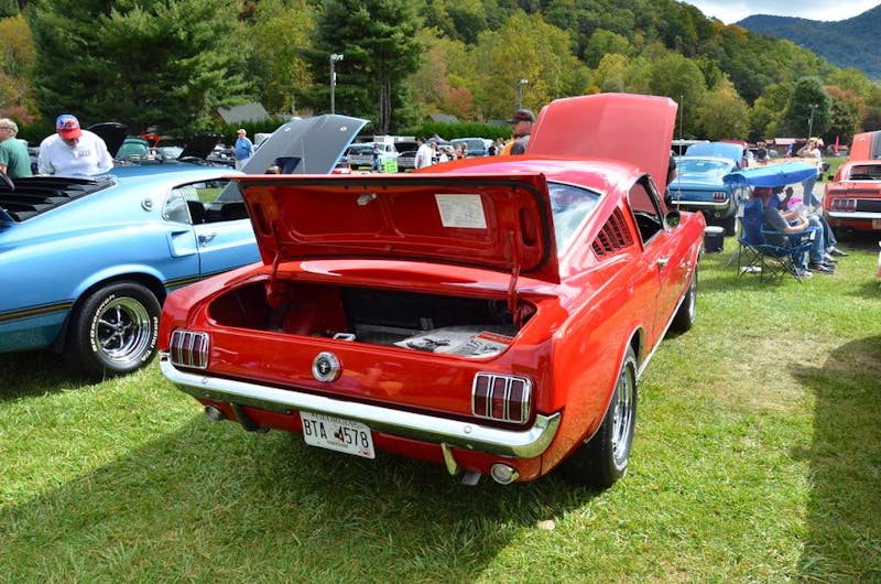 mustangs-invade-maggie-valley-the-44th-annual-mustangshelby-show-0413