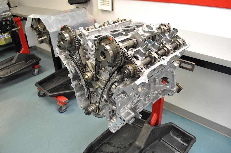 Cylinder Heads Installed and Timed (18)