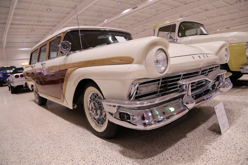 American-Muscle-Car-Museum-Tour-0311957-Country-Squire