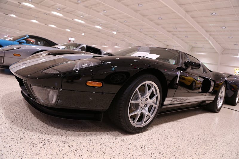 American-Muscle-Car-Museum-Tour-8922006-Ford-GT