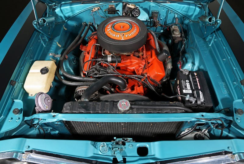 car-feature-when-a-turquoise-road-runner-is-your-best-option-0029