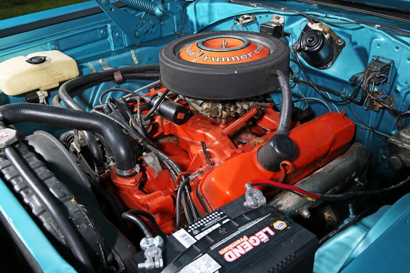 car-feature-when-a-turquoise-road-runner-is-your-best-option-0031