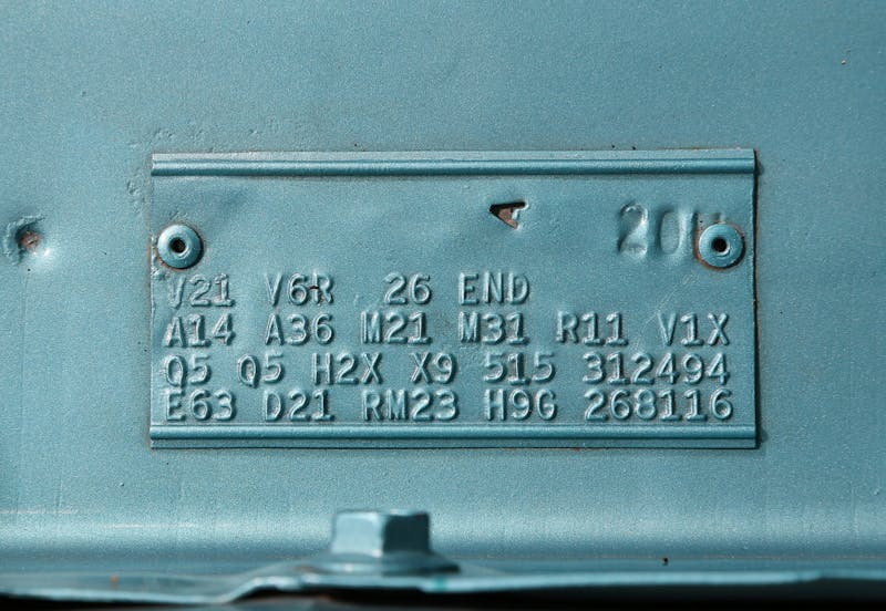 car-feature-when-a-turquoise-road-runner-is-your-best-option-0033