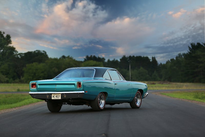 car-feature-when-a-turquoise-road-runner-is-your-best-option-0039