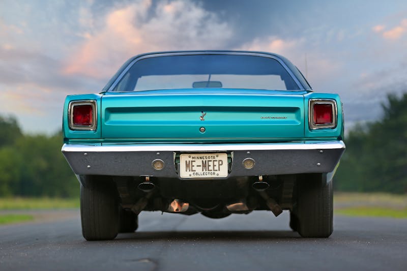 car-feature-when-a-turquoise-road-runner-is-your-best-option-0050