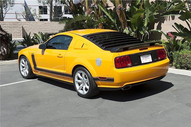 185585_Rear_3-4_WebGR