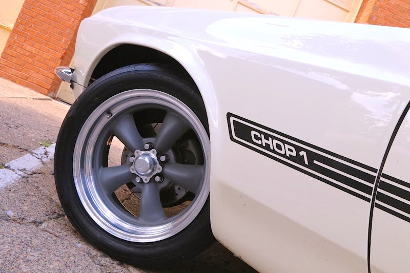 chopped-dropped-1969-mustang-built-the-old-school-way-0017