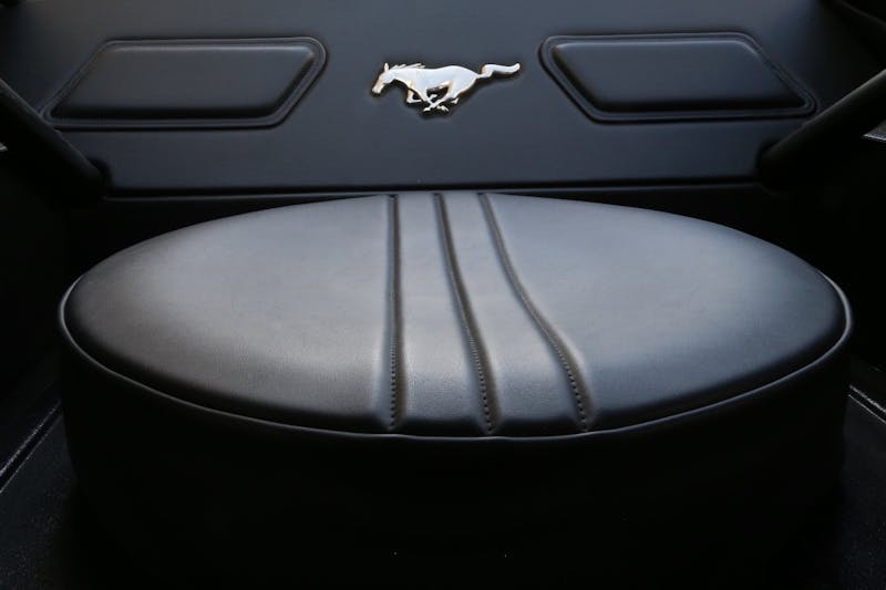 chopped-dropped-1969-mustang-built-the-old-school-way-0029