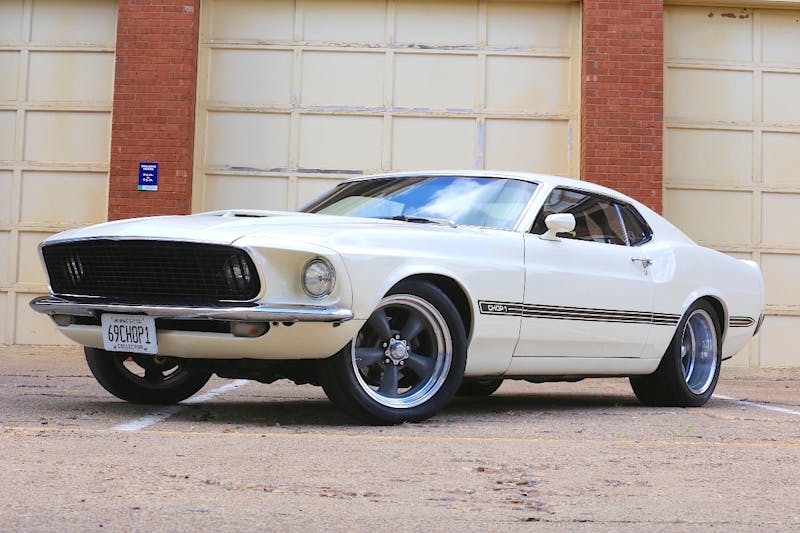chopped-dropped-1969-mustang-built-the-old-school-way-0033