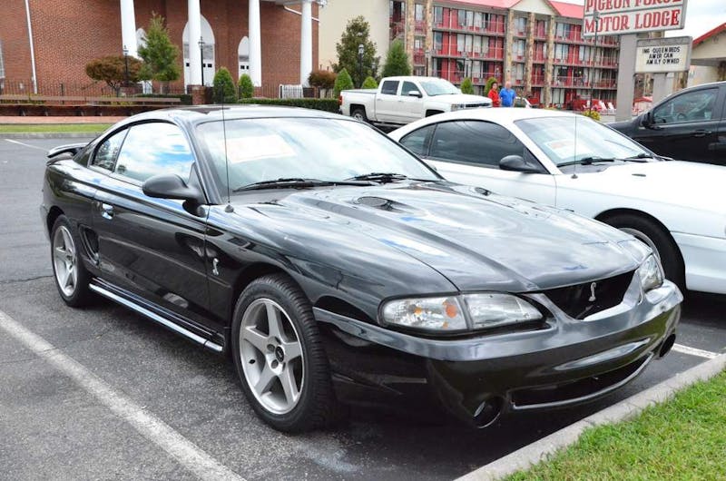 cruisin-the-strip-ford-style-in-pigeon-forge-0024