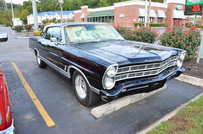 cruisin-the-strip-ford-style-in-pigeon-forge-0041