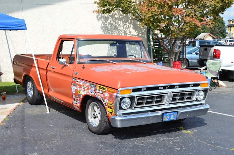 cruisin-the-strip-ford-style-in-pigeon-forge-0097