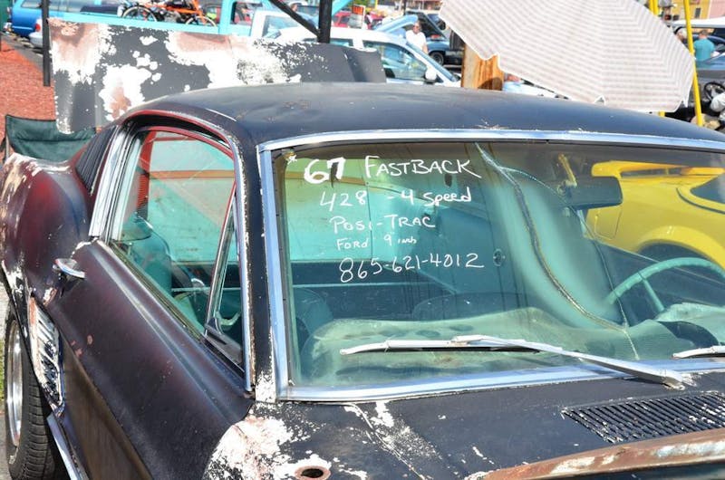 cruisin-the-strip-ford-style-in-pigeon-forge-0109