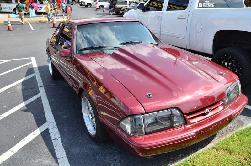 cruisin-the-strip-ford-style-in-pigeon-forge-0116