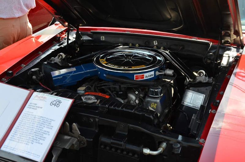 cruisin-the-strip-ford-style-in-pigeon-forge-0144