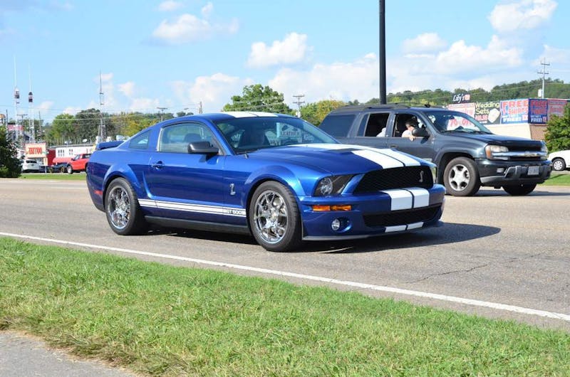 cruisin-the-strip-ford-style-in-pigeon-forge-0145