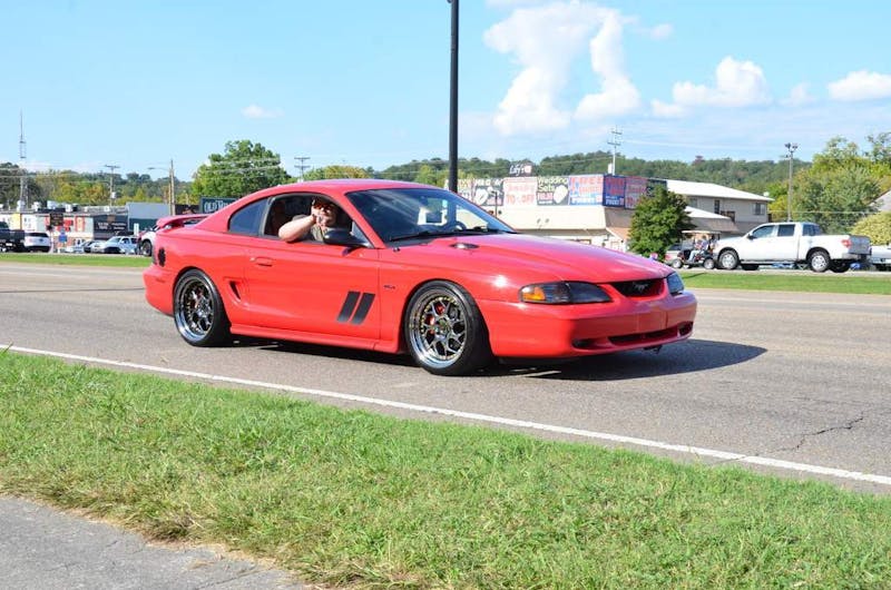 cruisin-the-strip-ford-style-in-pigeon-forge-0147